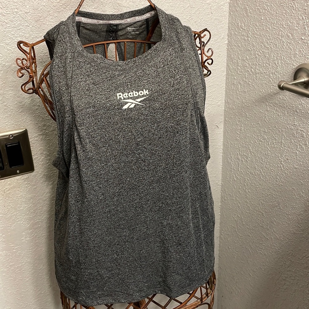 Reebok Throwback Graphic Crop Tank.